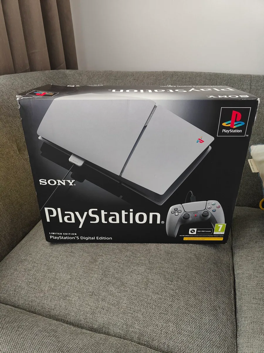 Sony PS5 30th Anniversary - Image 3