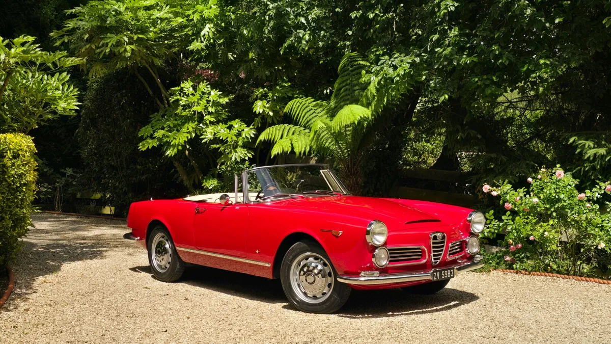 Alfa Romeo 2600 Spider 1964 - Image 1