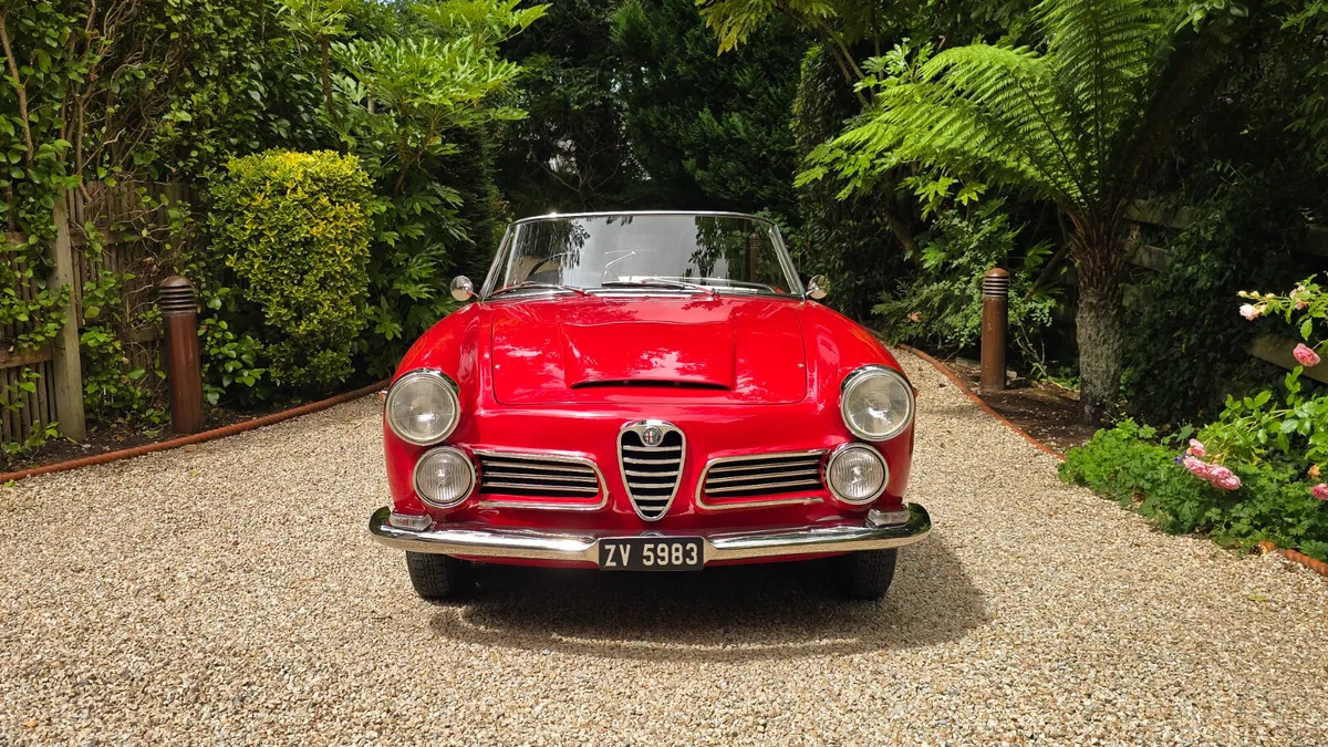 Alfa Romeo 2600 Spider 1964 - Image 2