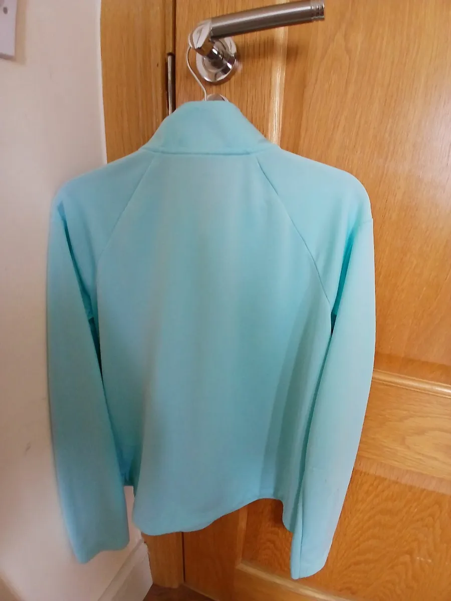 Blue nike jumper - Image 2
