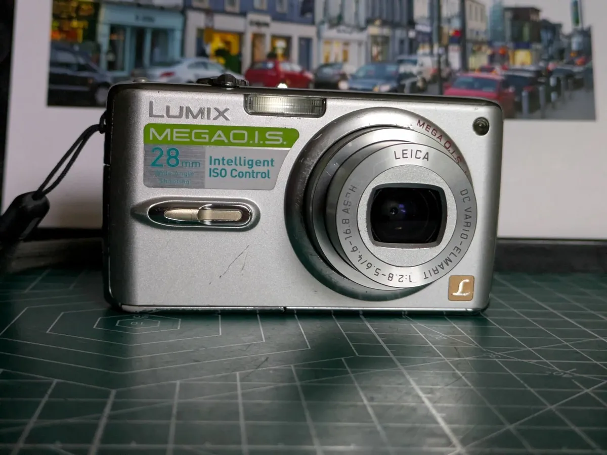 Lumix FX07 - 7MP CCD🌈 camera Leica Vario-Elmarit - Image 1