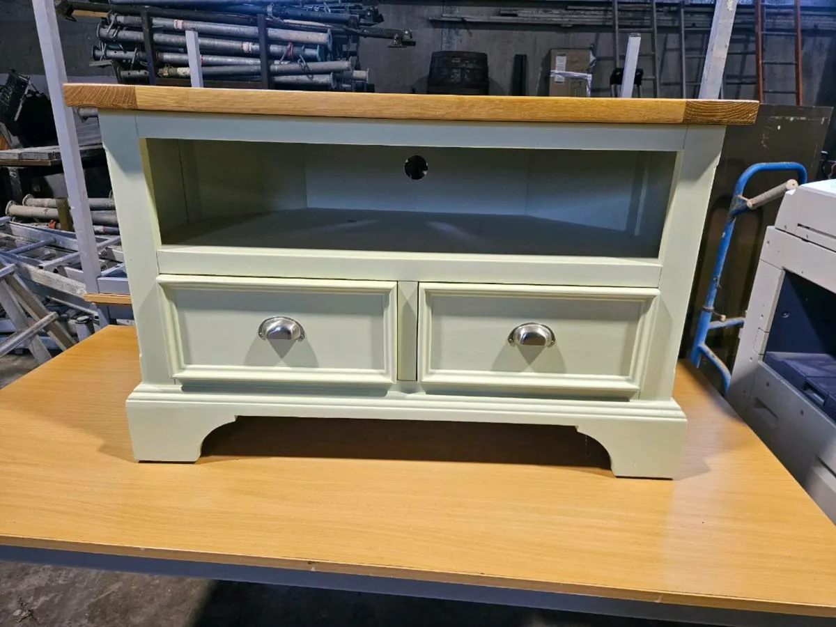 Tv stand - Image 2