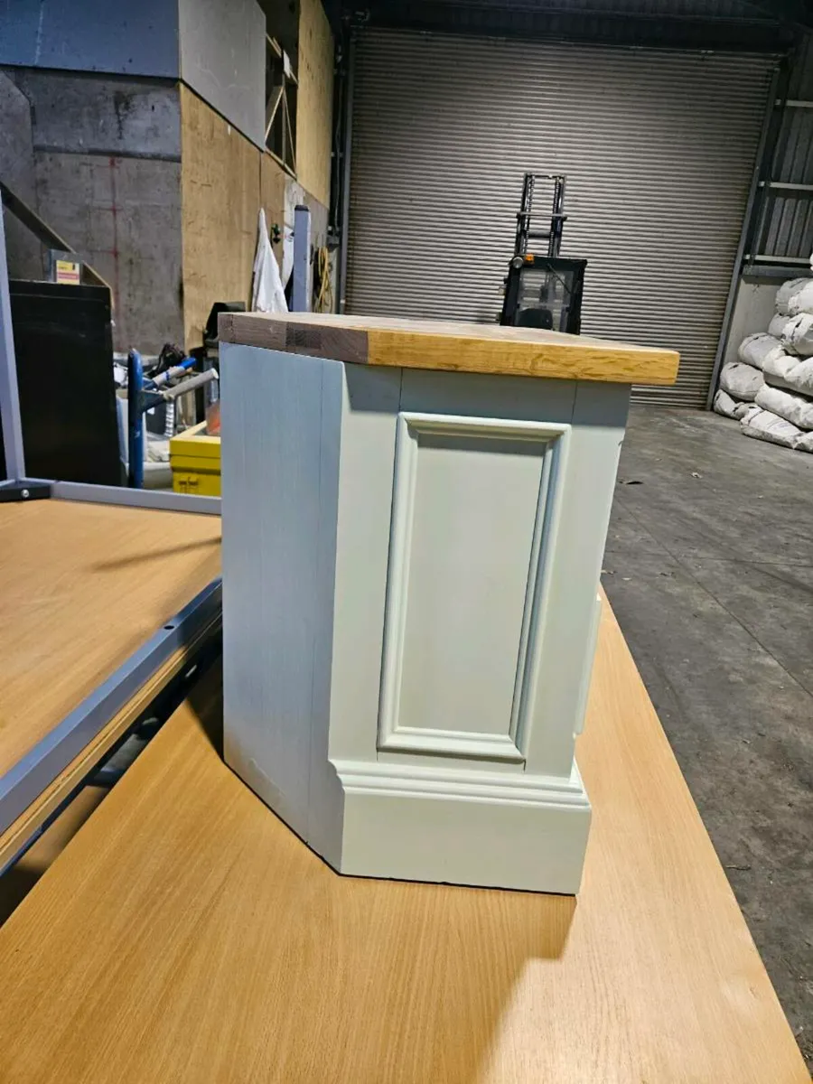 Tv stand - Image 3