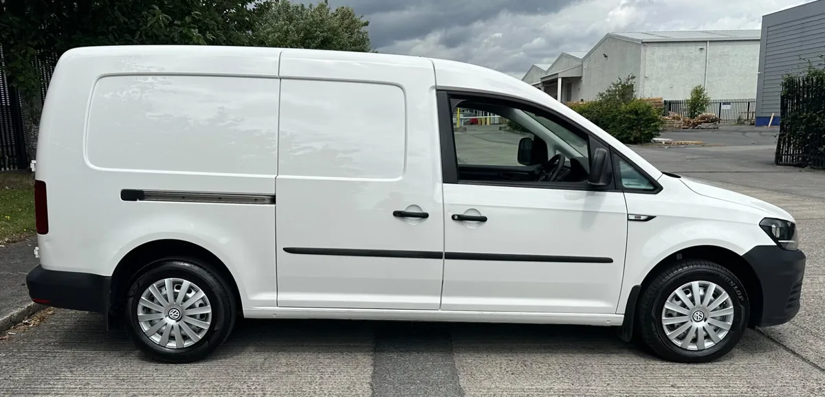192 Volkswagen Caddy 102Bhp Maxi - Image 3