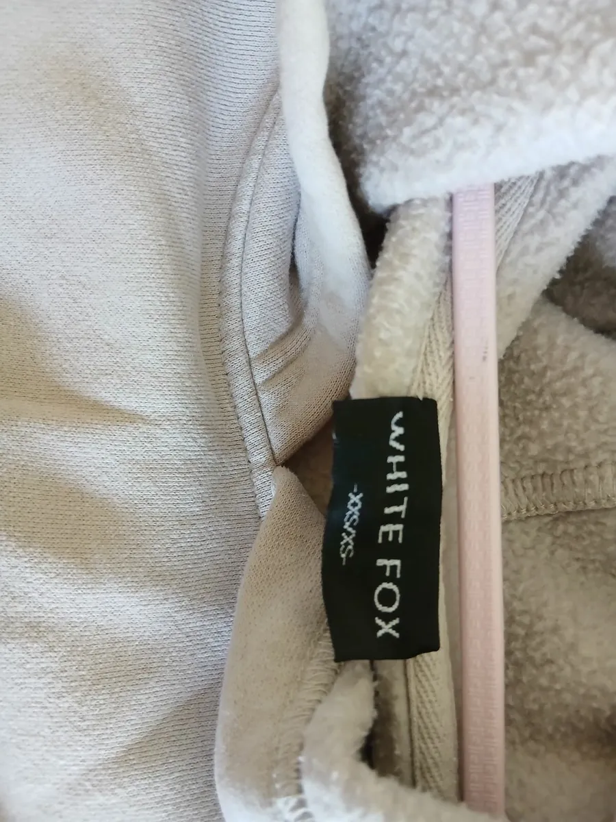 Moon White Fox Jumper - Image 3