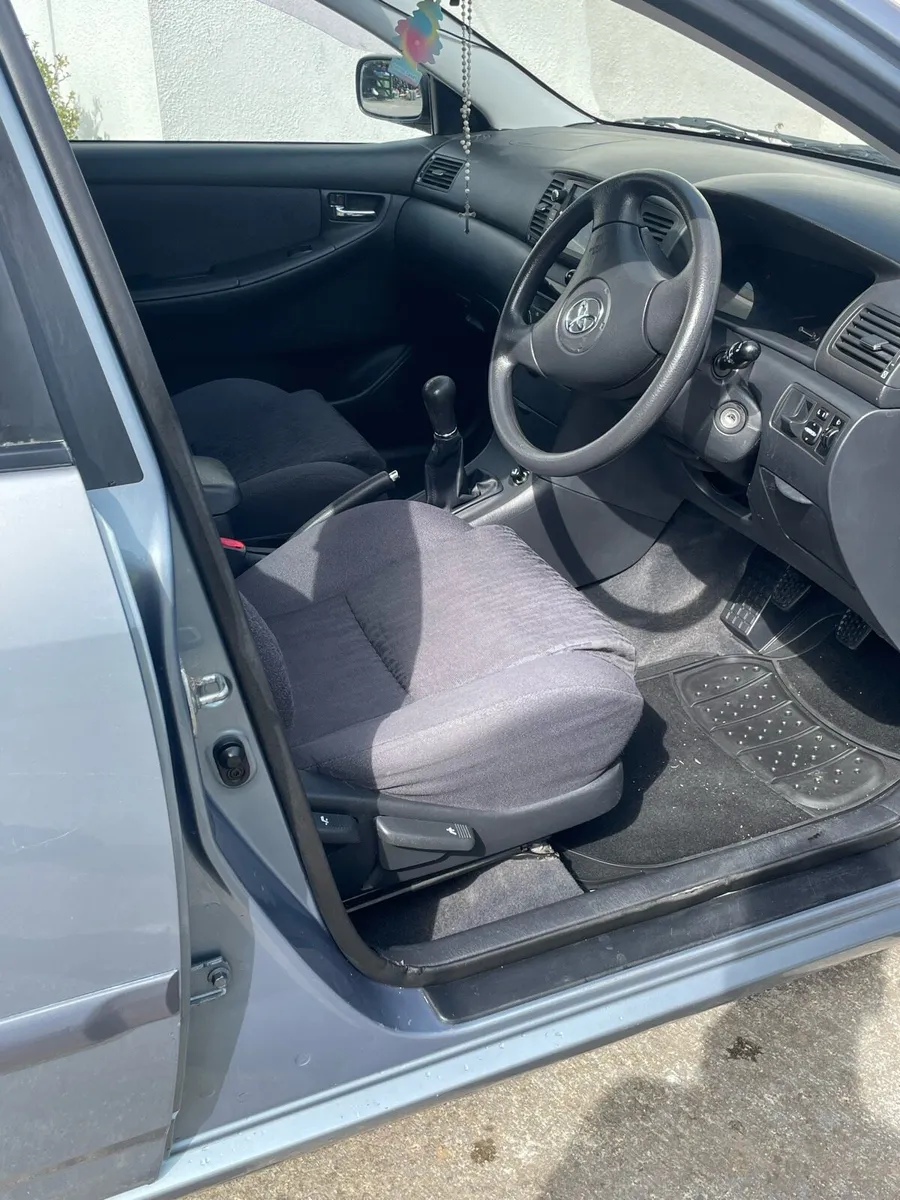 E12 Corolla - Image 4