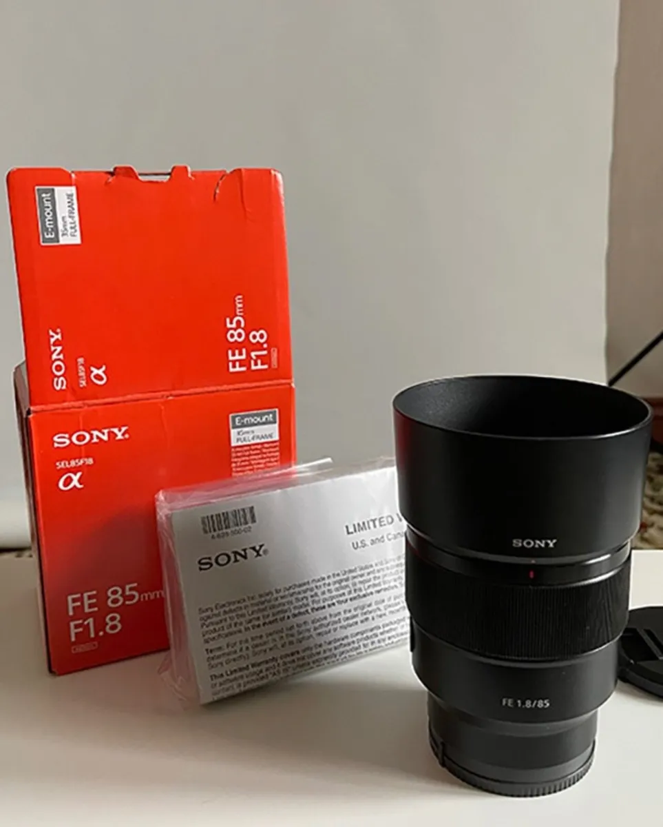 Sony 85mm 1.8 lens - Image 1