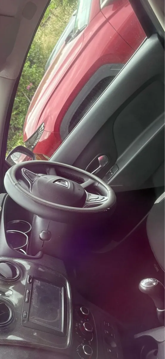 Dacia - Image 2