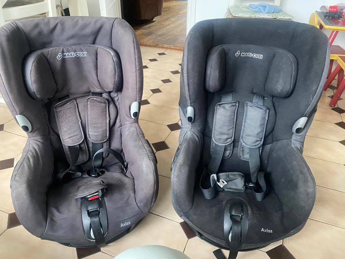 Maxi-cosi Axis car seats - Image 1