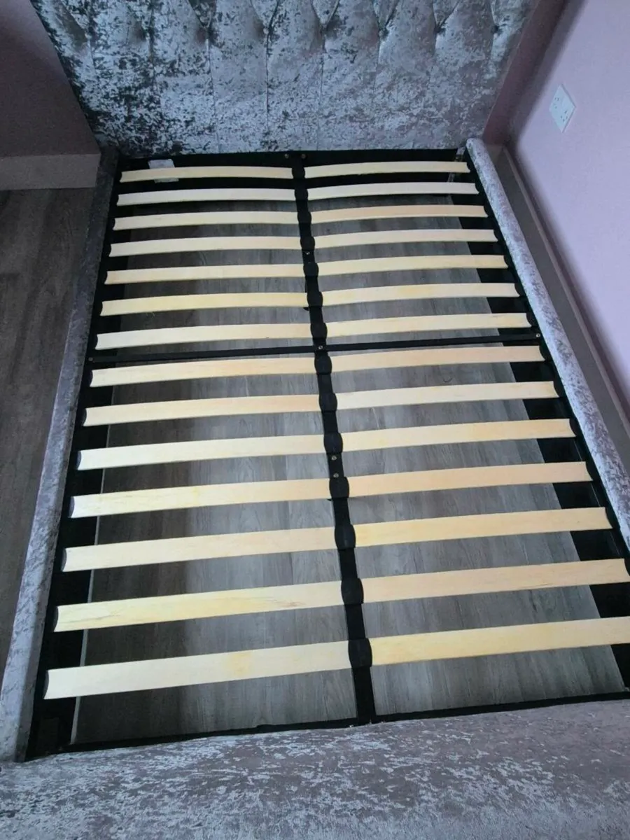 Double Bed - Image 3