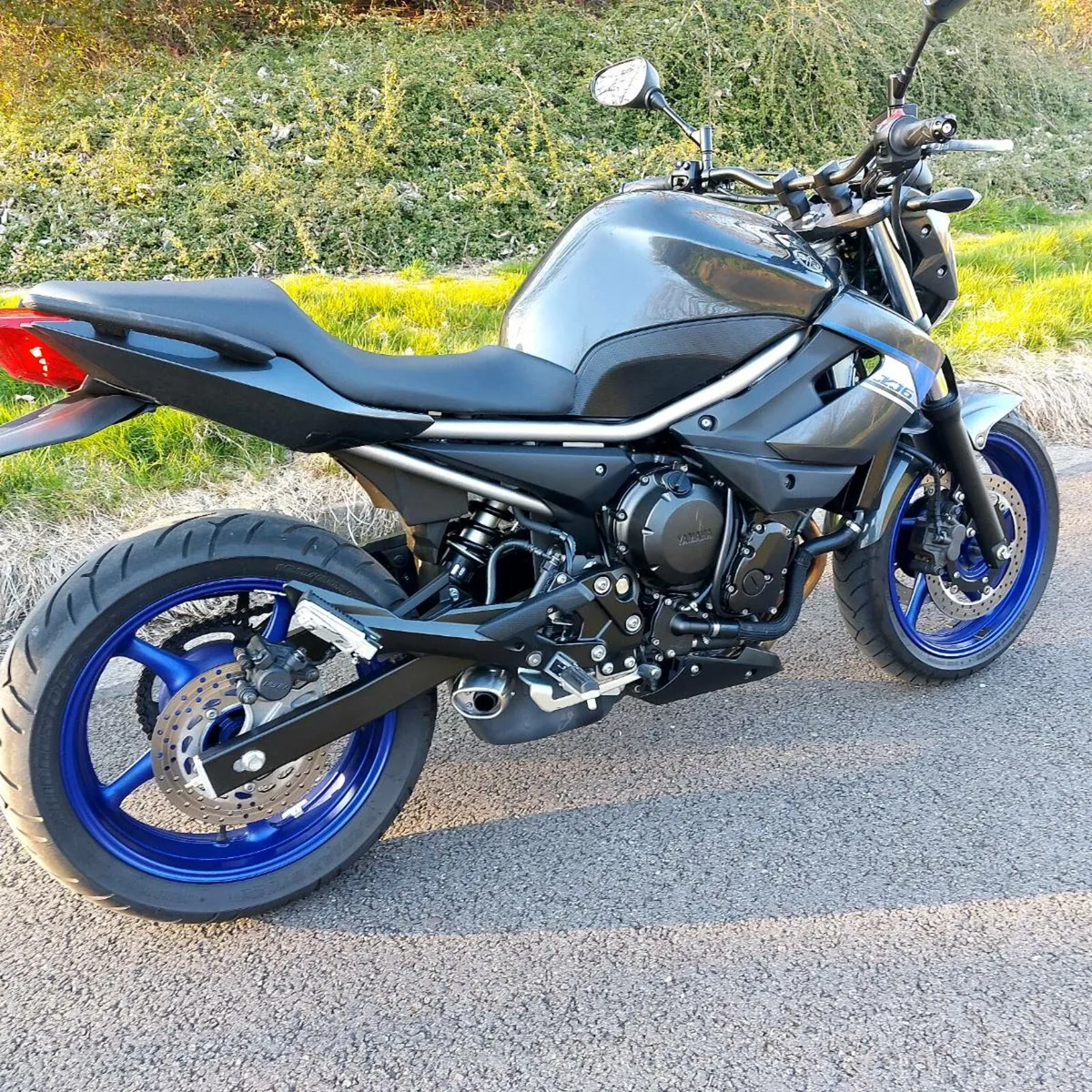 YAMAHA XJ6 - Image 3