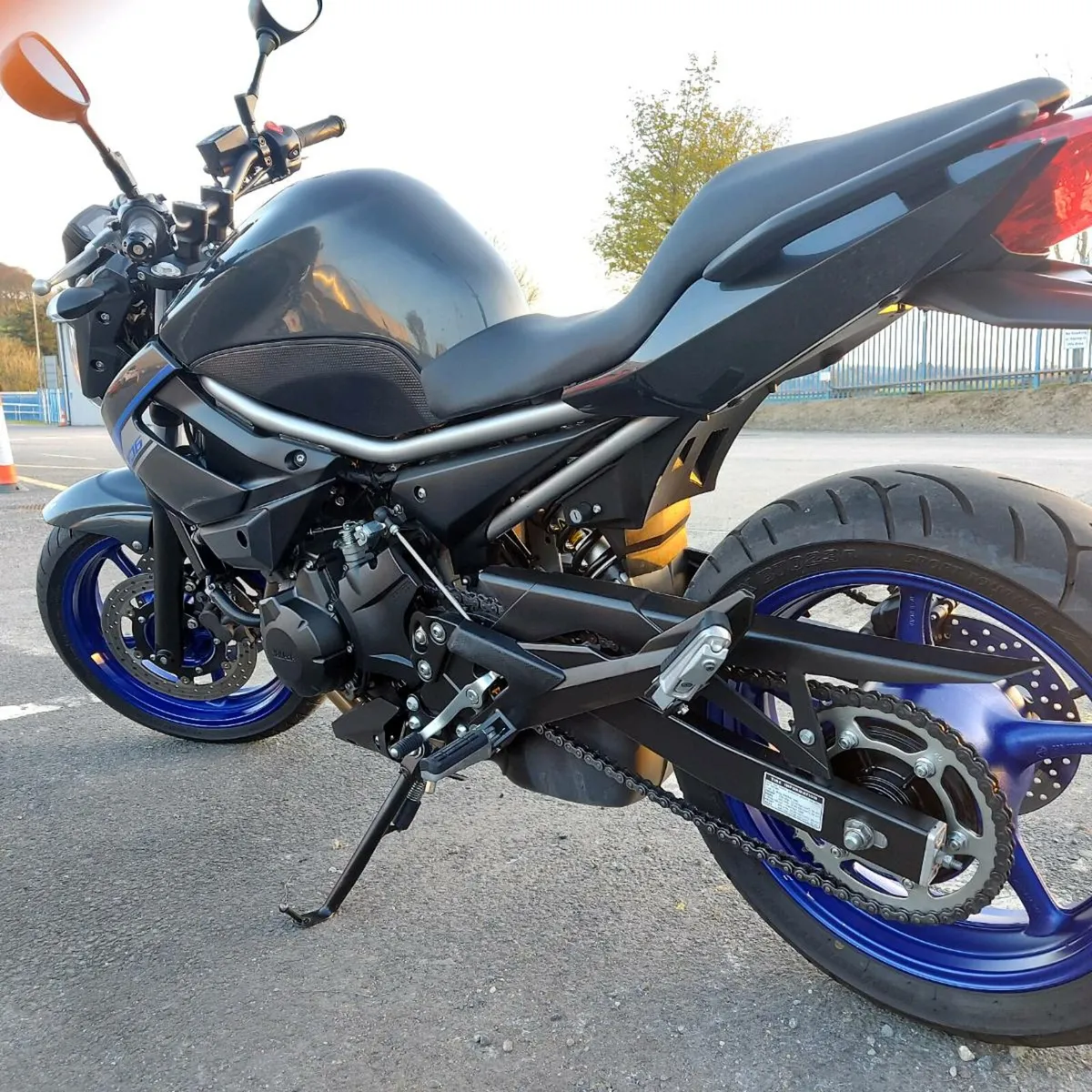 YAMAHA XJ6 - Image 4