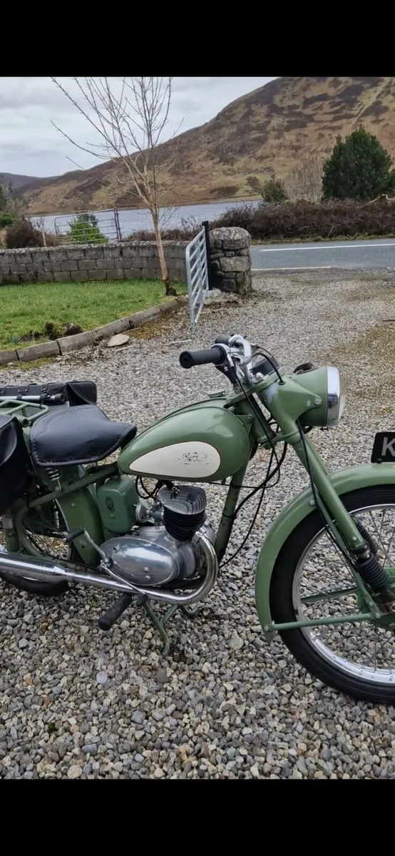 BSA 125 - Image 1