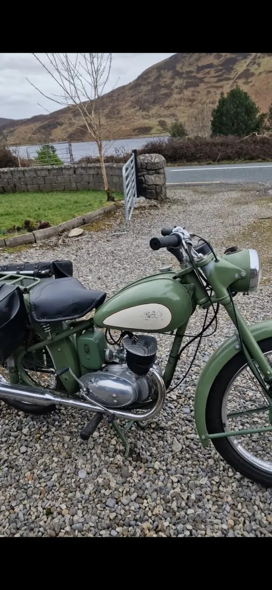 BSA 125 - Image 3