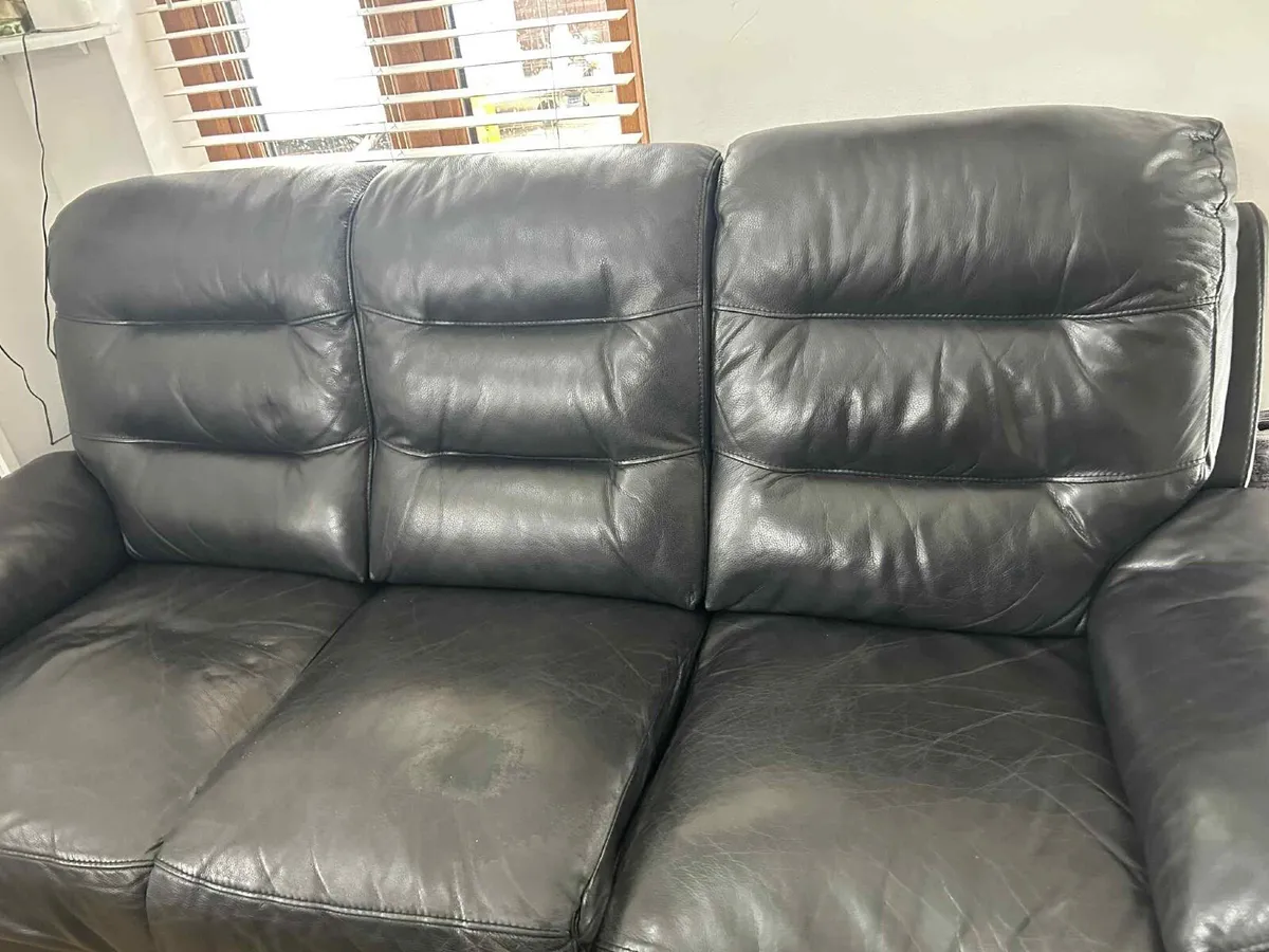 3 seater black leather sofa - Image 2