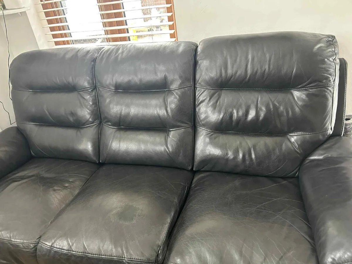 3 seater black leather sofa - Image 4