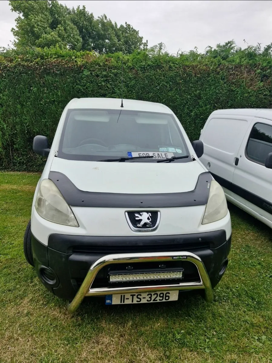 Peugeot Partner 2011, Berlingo.2011, Almera.2005 - Image 2