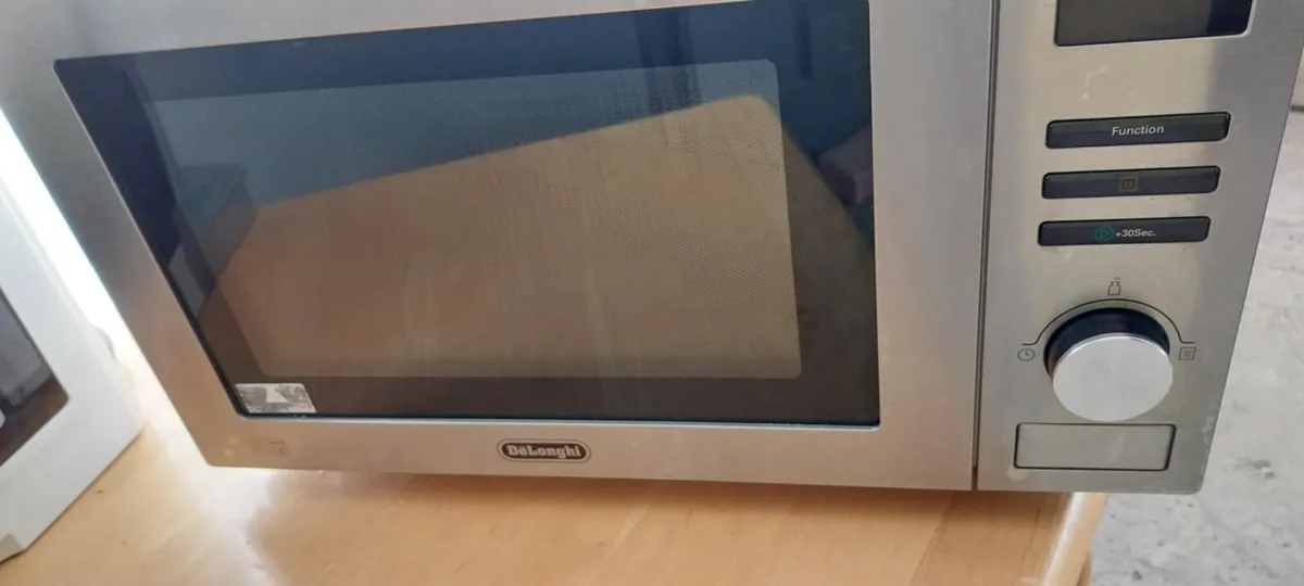 Delonghi microwave - Image 2