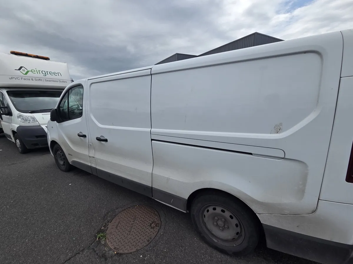 Renault Trafic 2015 (BREAKING) - Image 1