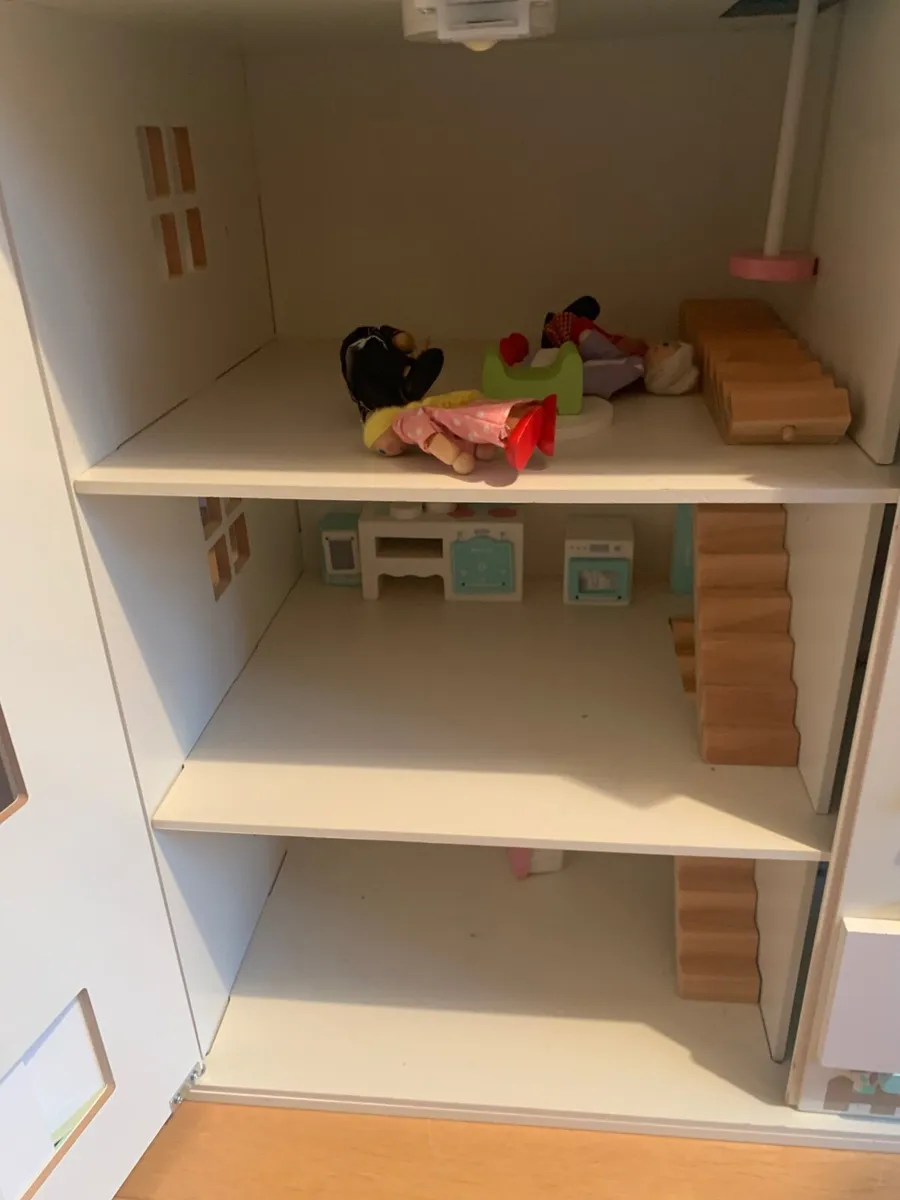 Three story Dolls house (wooden) - Image 2