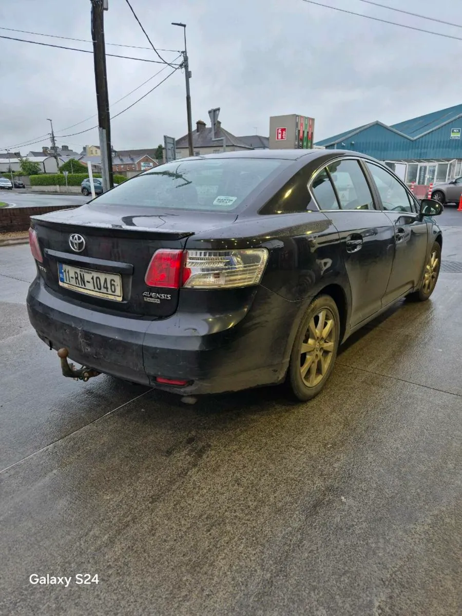 Toyota  Avensis  2011 Diesel - Image 3