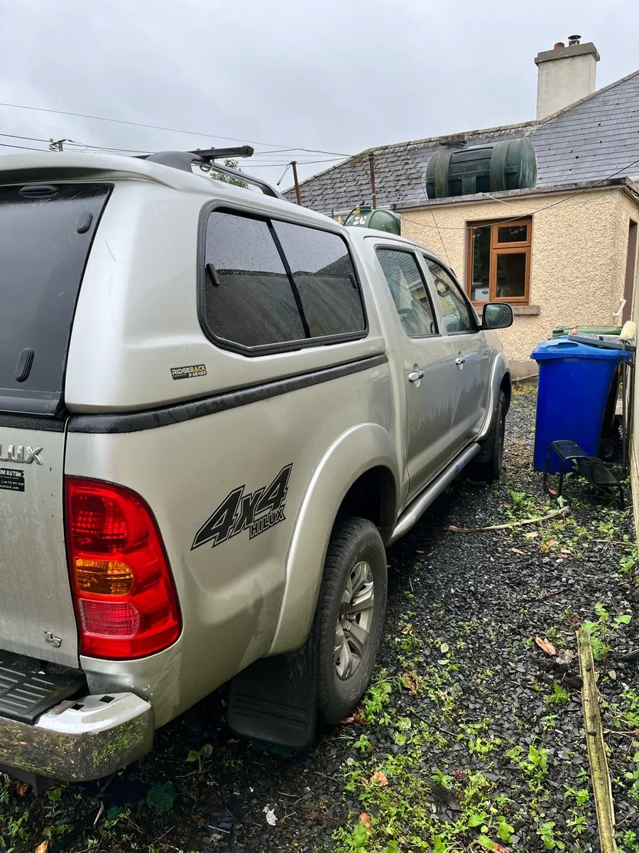 Toyota hilux - Image 2