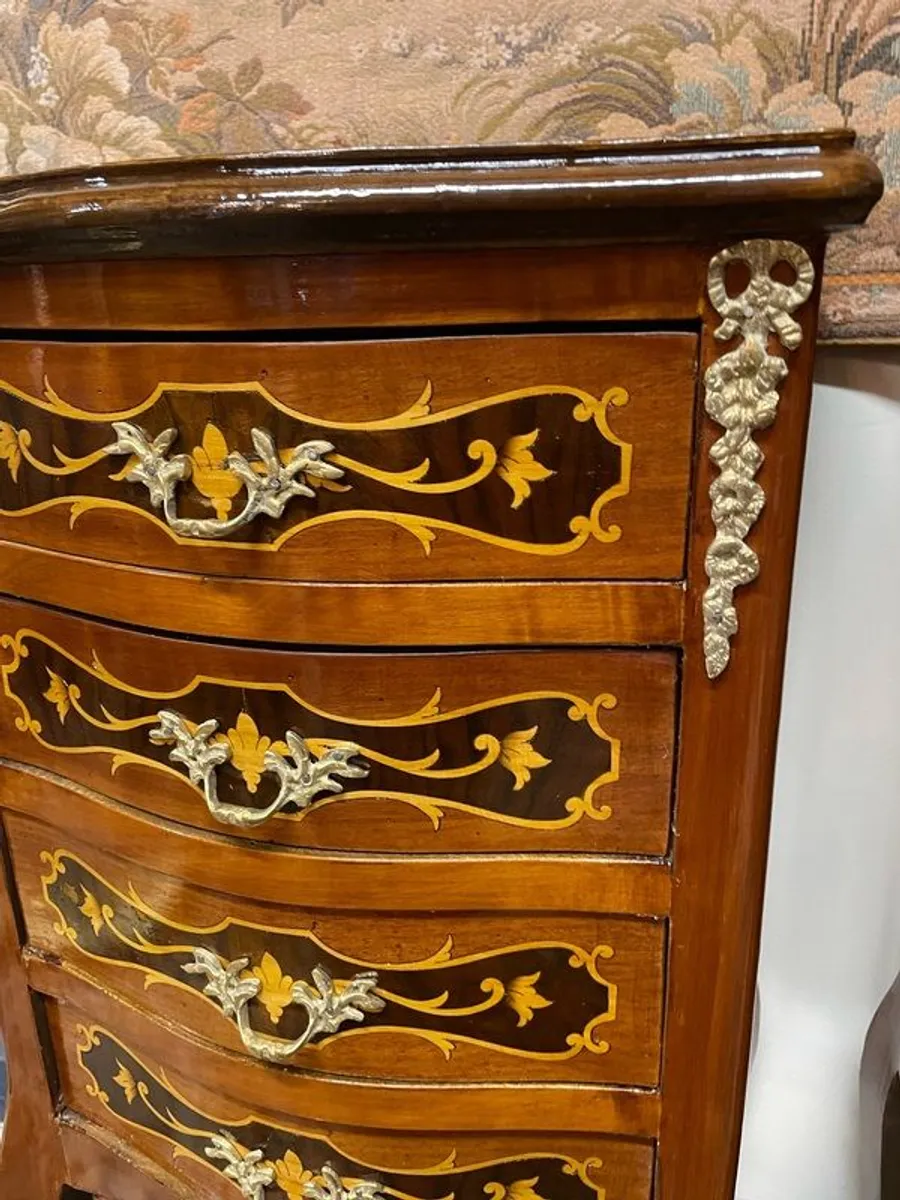 Fabulous Pair of Marquetry Inlay Bedside Lockers / Nightstands - Image 3