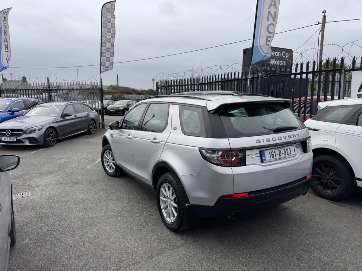 16 Land Rover Discovery Sport 7 Seats - Image 4