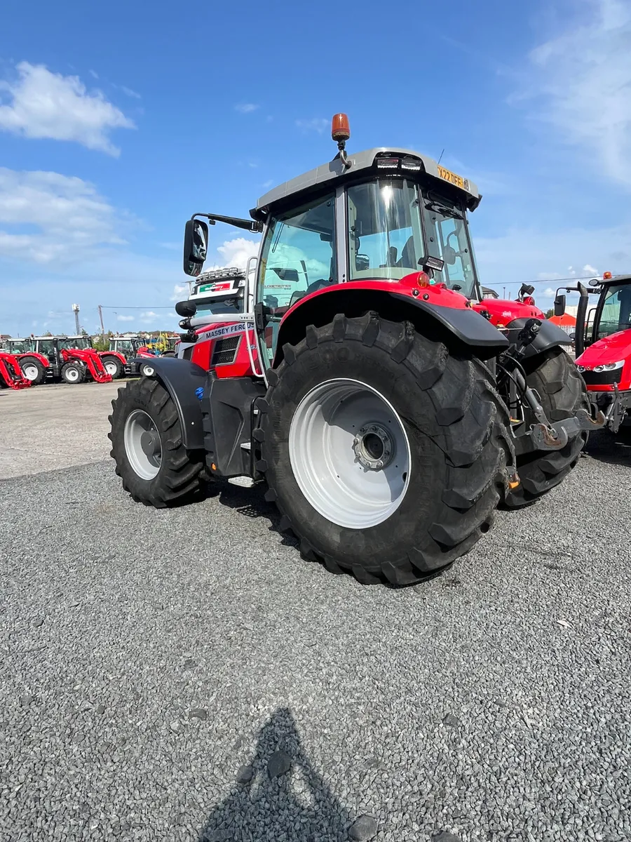 Massey Ferguson 7S.210 - Image 3