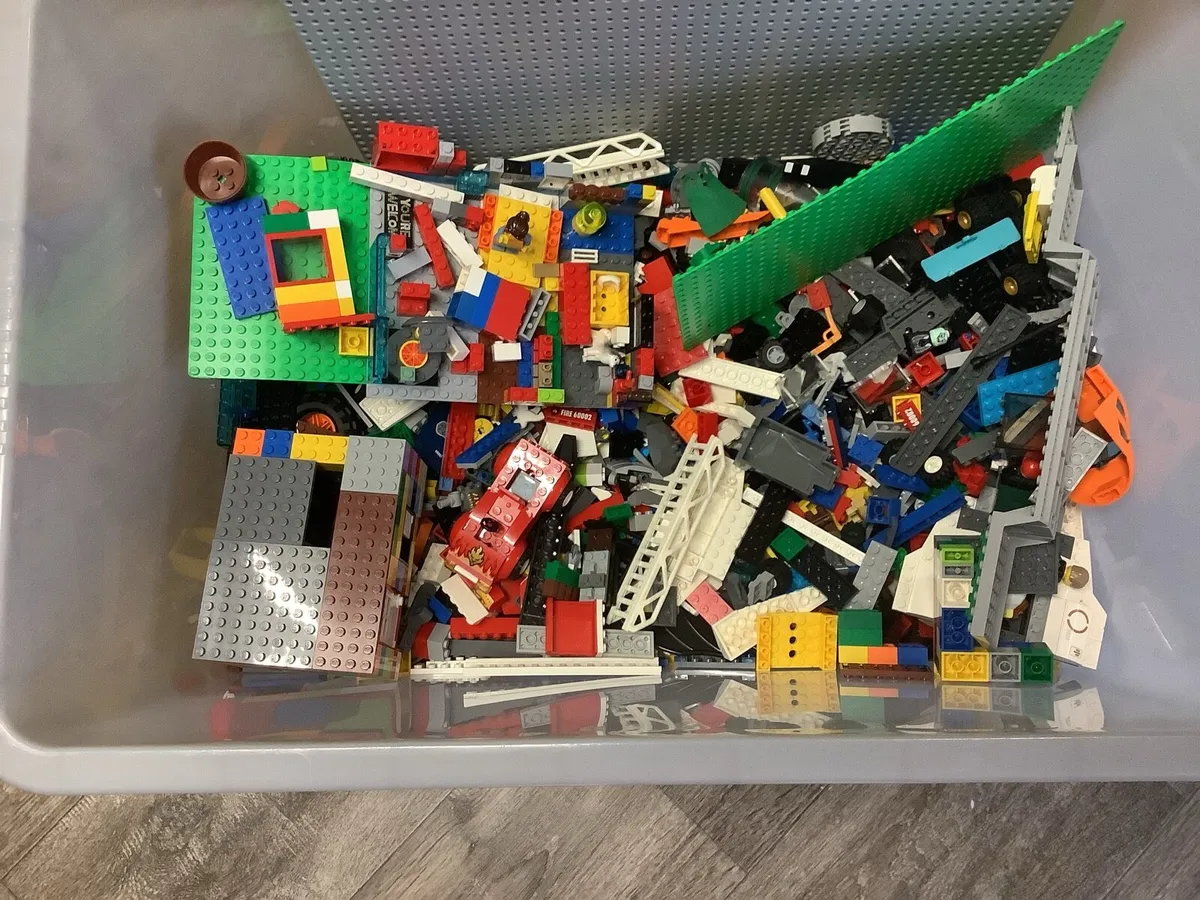 Loose mixed Lego - Image 1