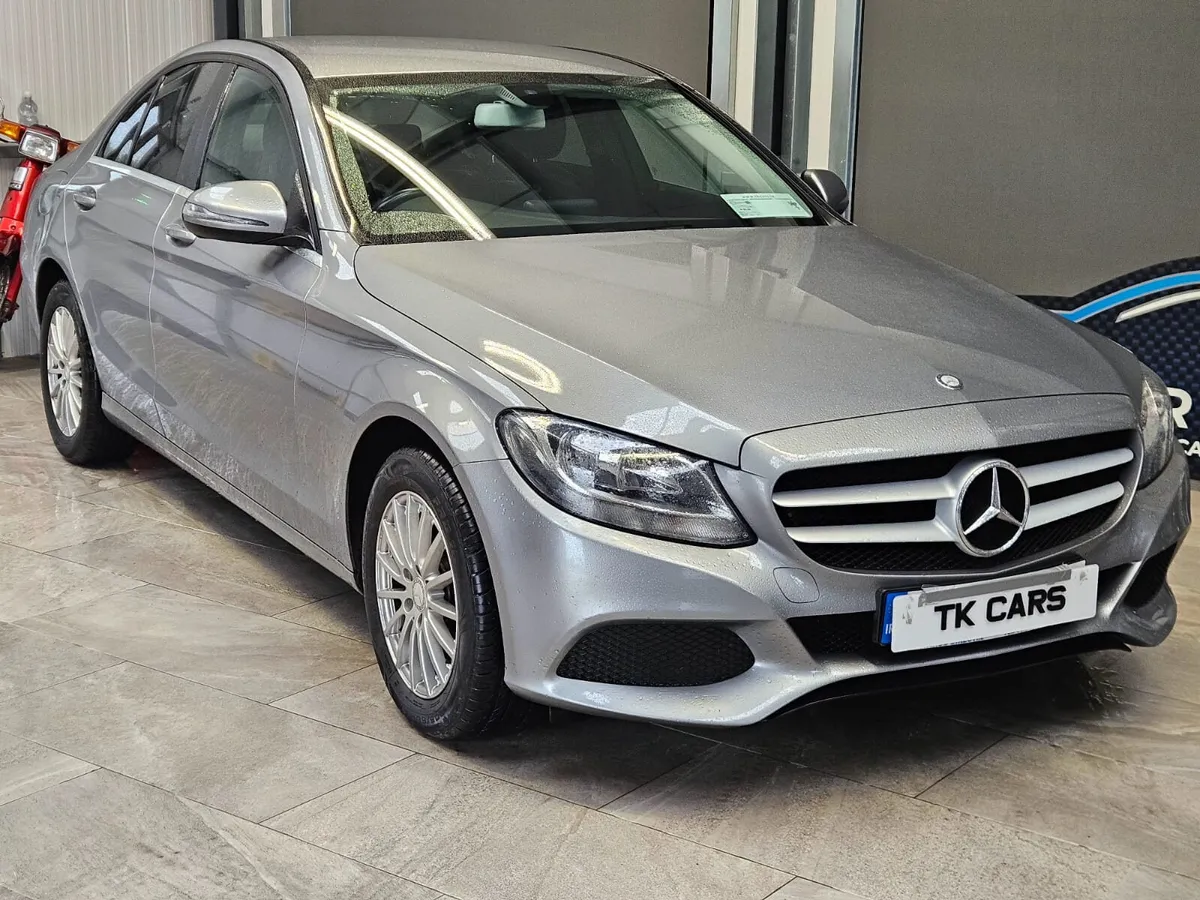 16 MERCEDES-BENZ C-CLASS - Image 1