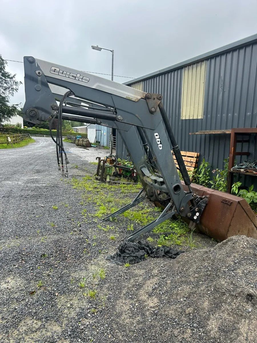 Quicke Q66 front loader - Image 1