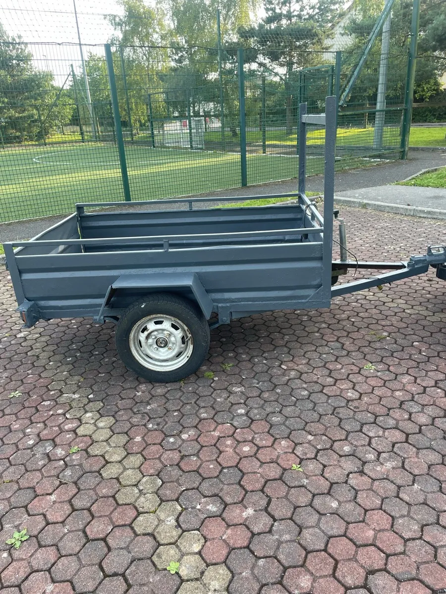 Trailer - Image 2