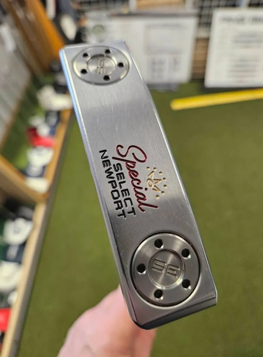 Scotty Cameron Special Select Newport Putter - Image 1
