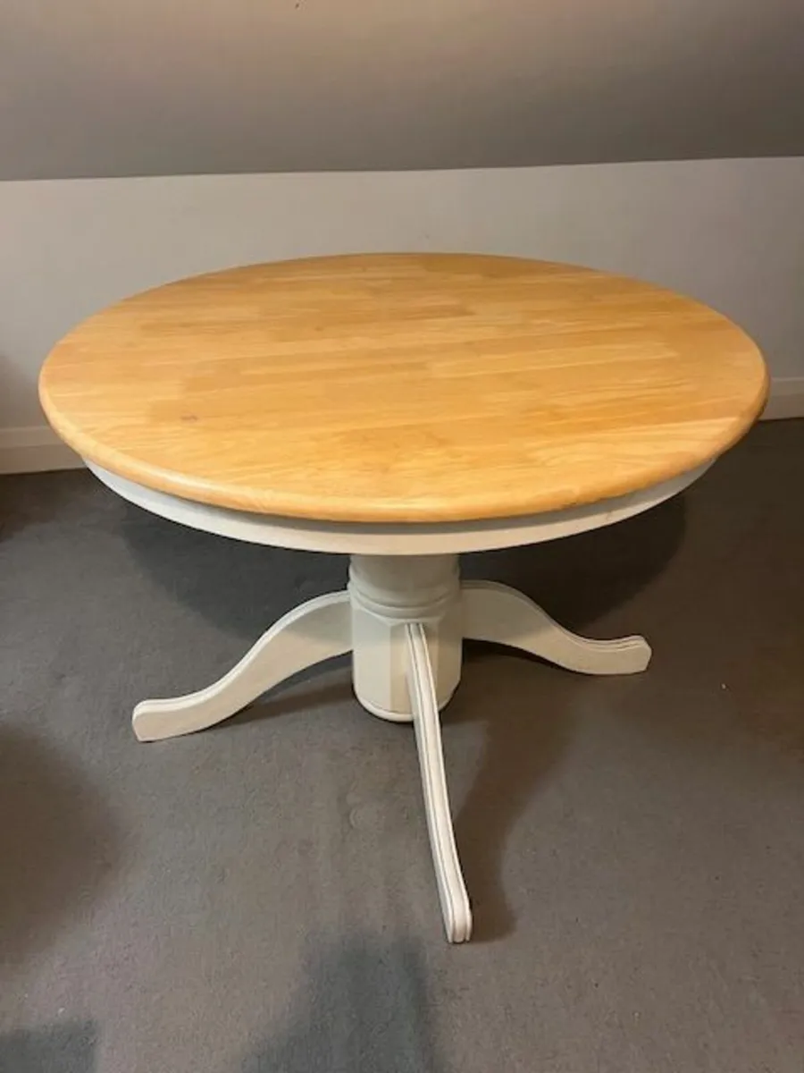 Extendable Table & Chairs FREE if collect Sat 5th - Image 4
