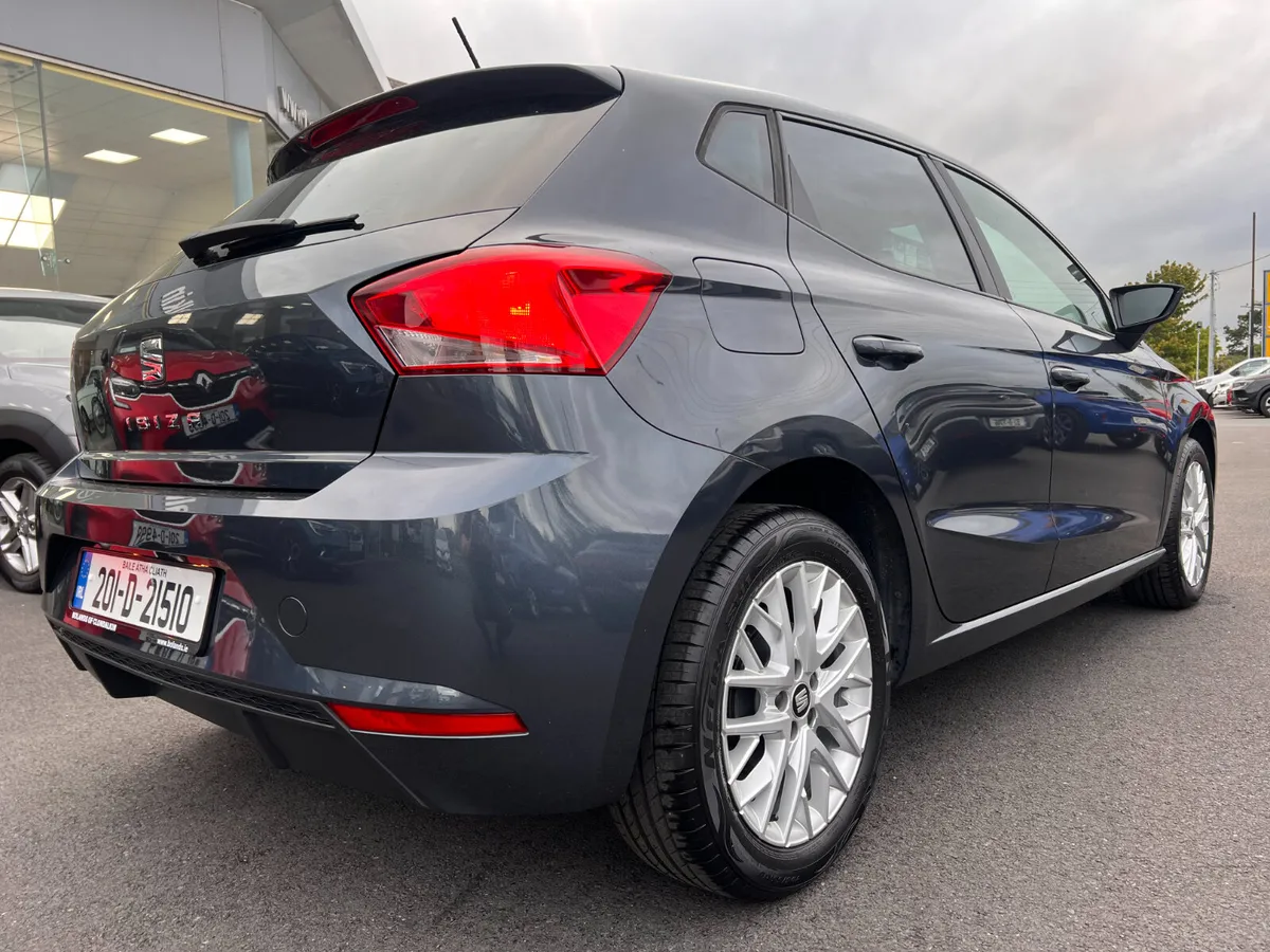 **ONLY 5,700 Kms** 1.0 TSI 95BHP SE PLUS 5DR  **Fi - Image 2