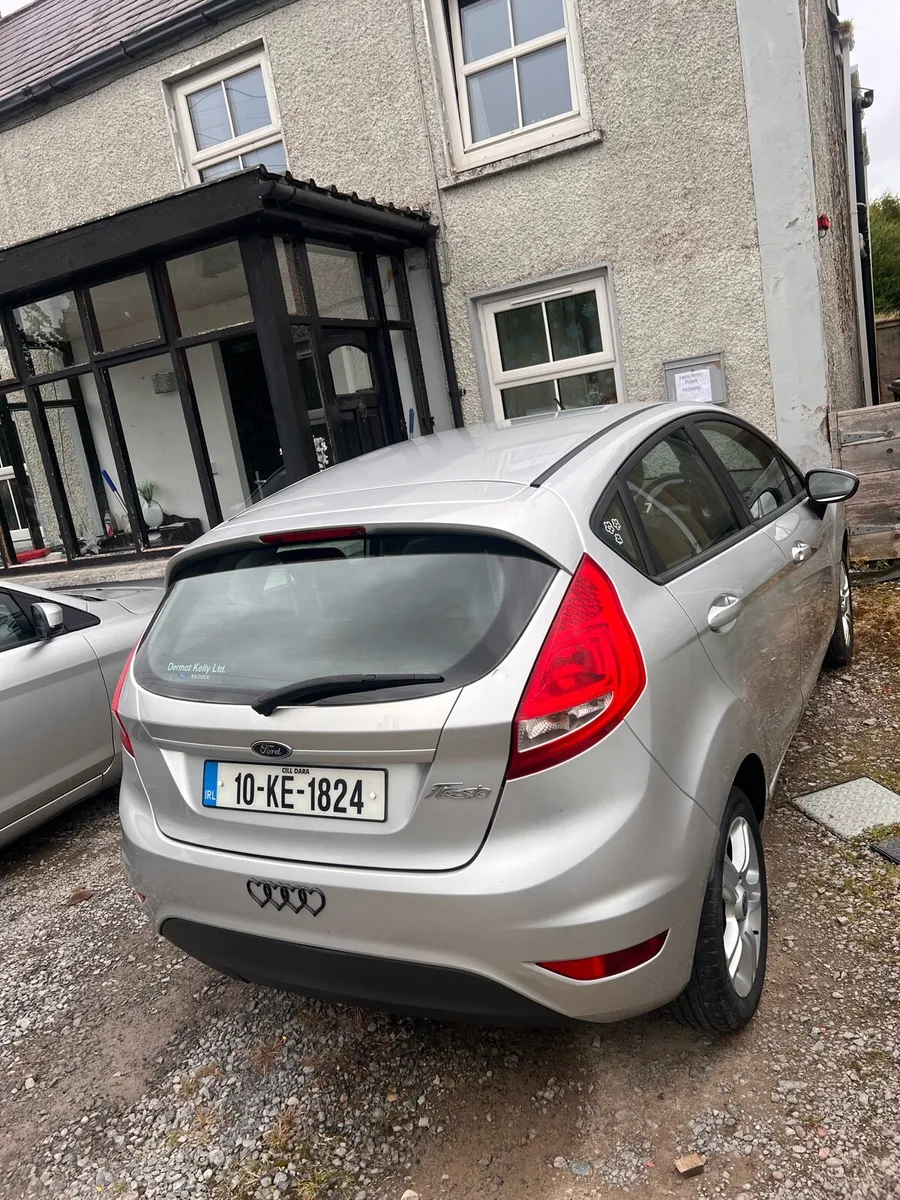 Car - Image 1