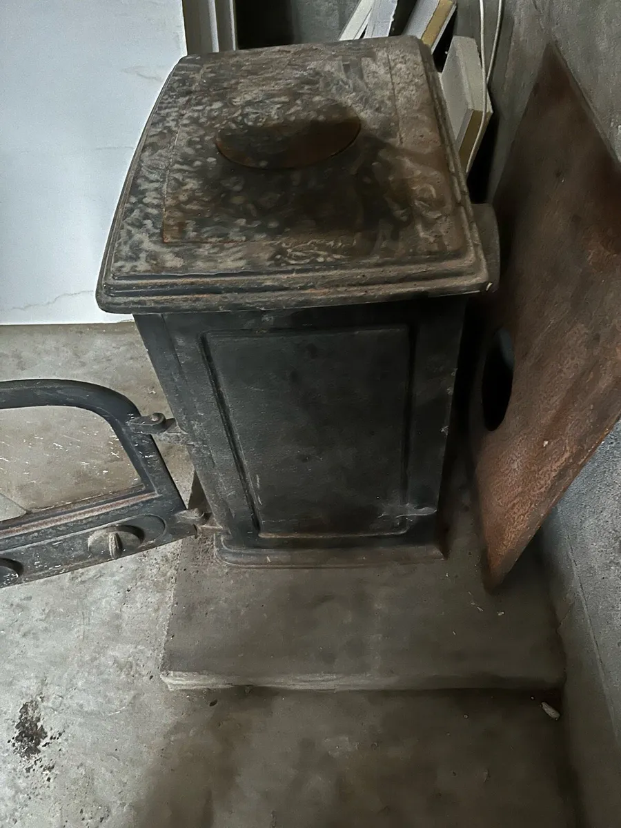 Stove - Image 2