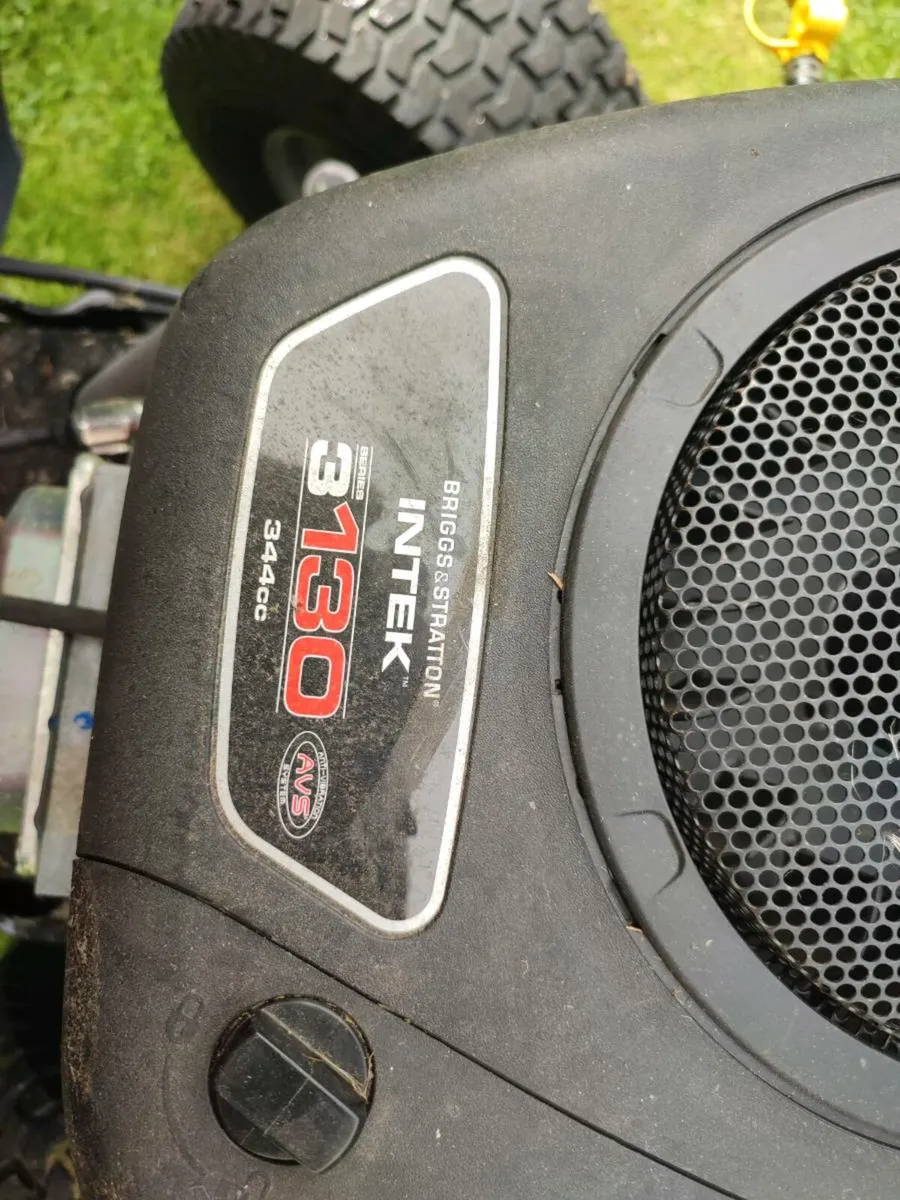Ride on mower - Image 3