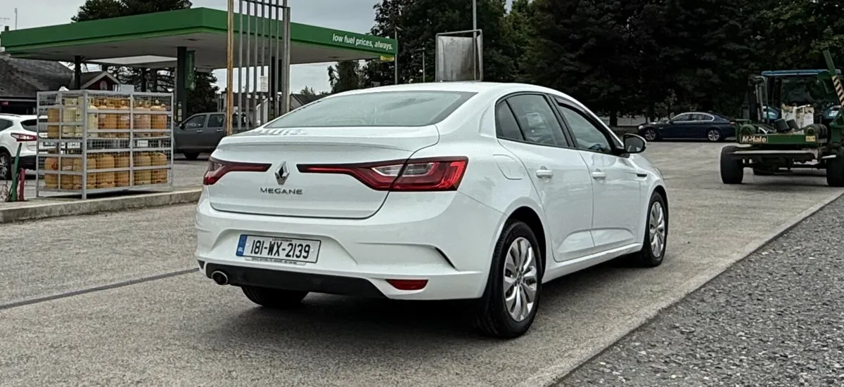 18 Renault Megane 1.5d Nct&Tax - Image 4