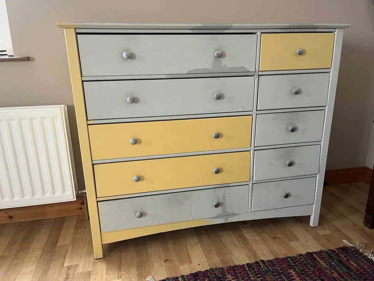 Chest of drawers - Image 2