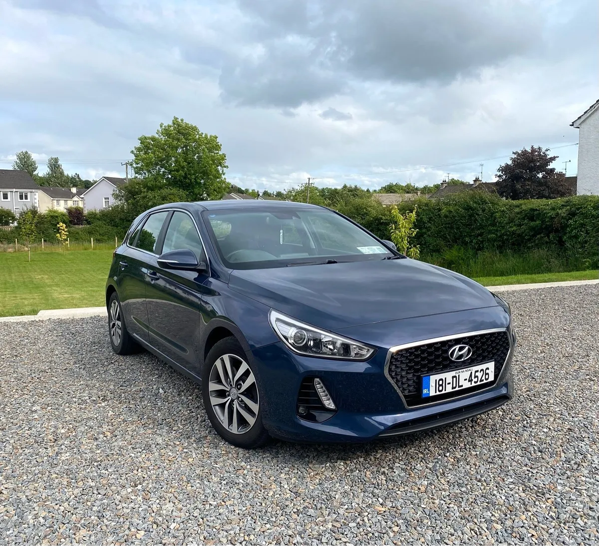 Hyundai i30 Deluxe - Image 1