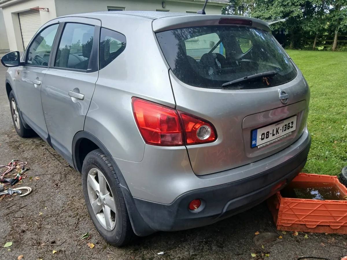 Nissan Quashqai Petrol - Image 4