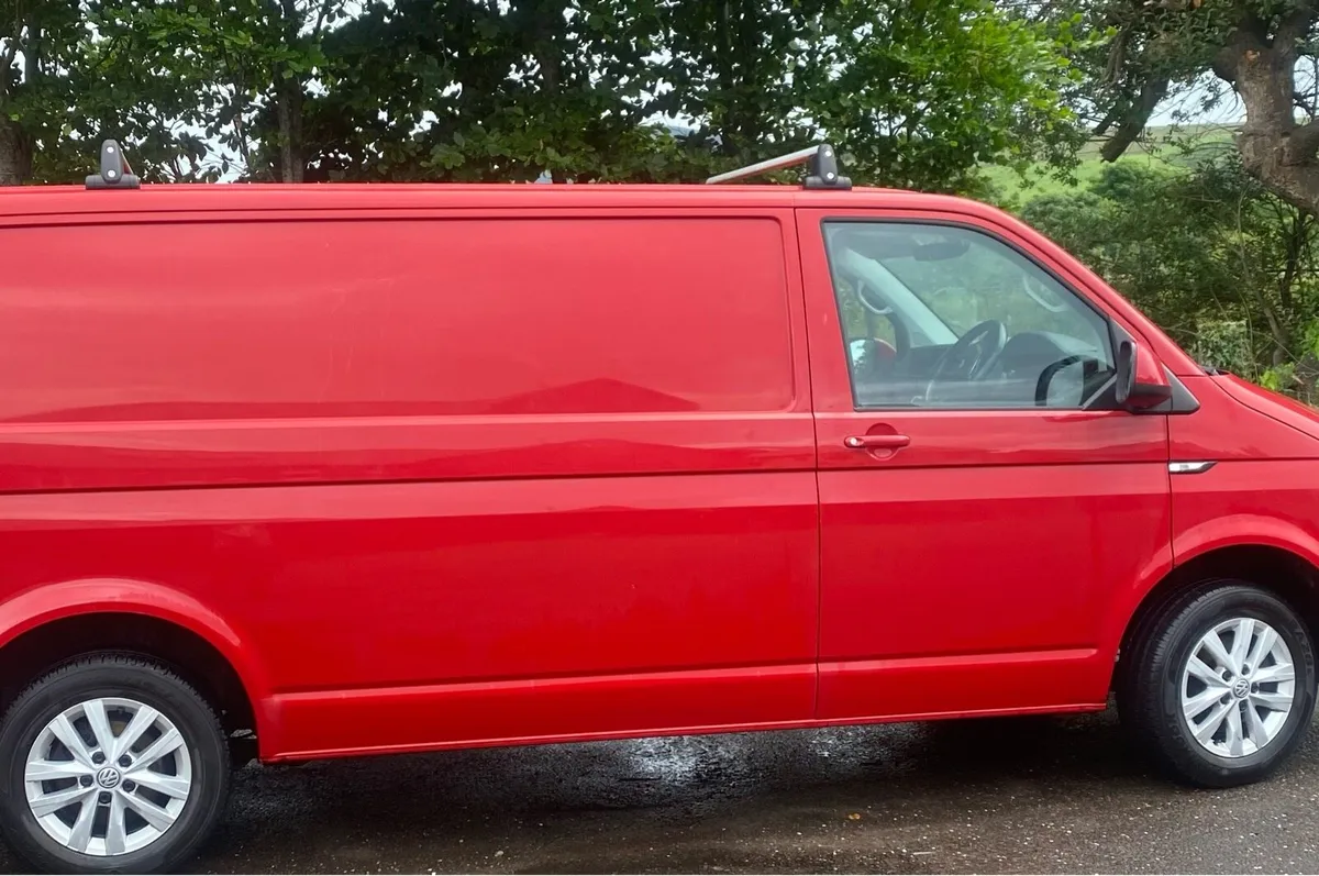 VW T6 GENUINE Roof Bars - Image 3