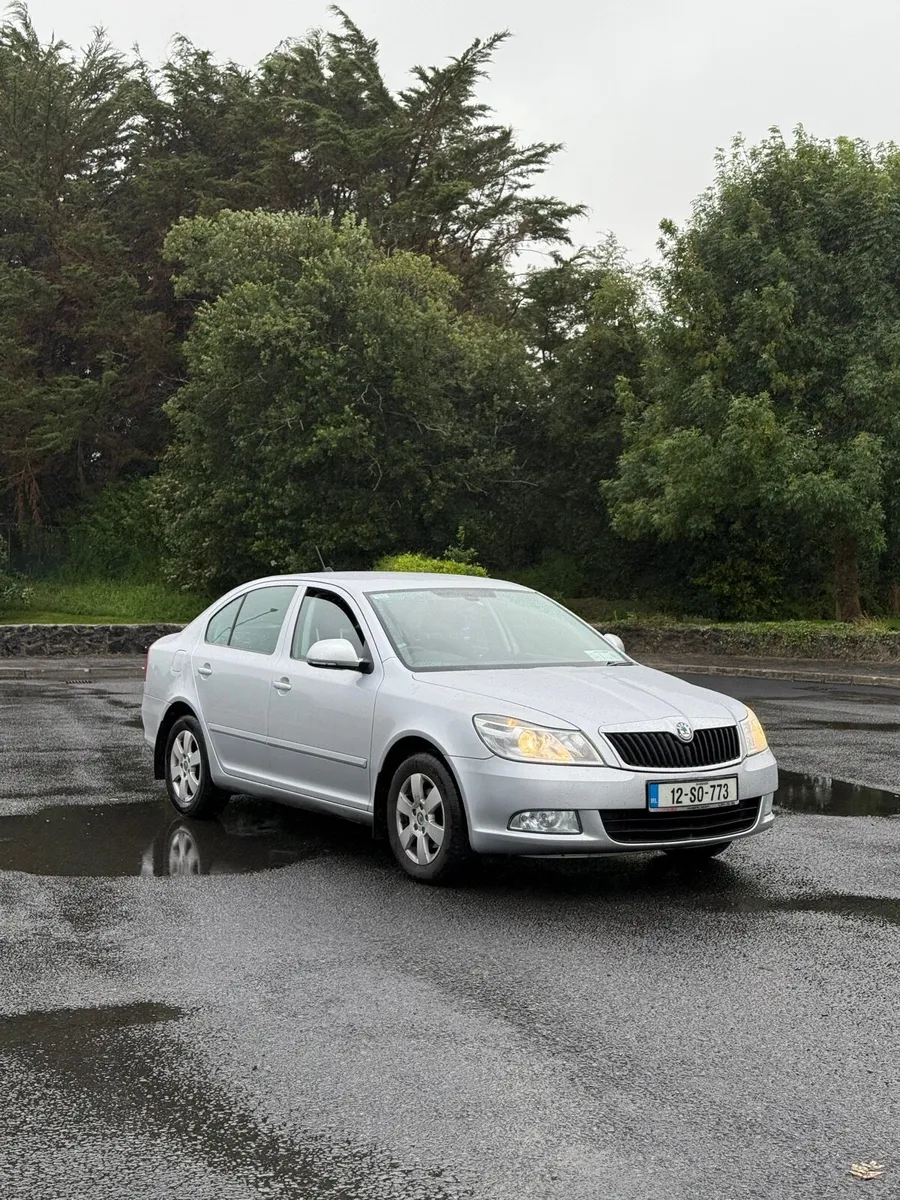 Mint Skoda Octavia Fresh NCT & Taxed - Image 2