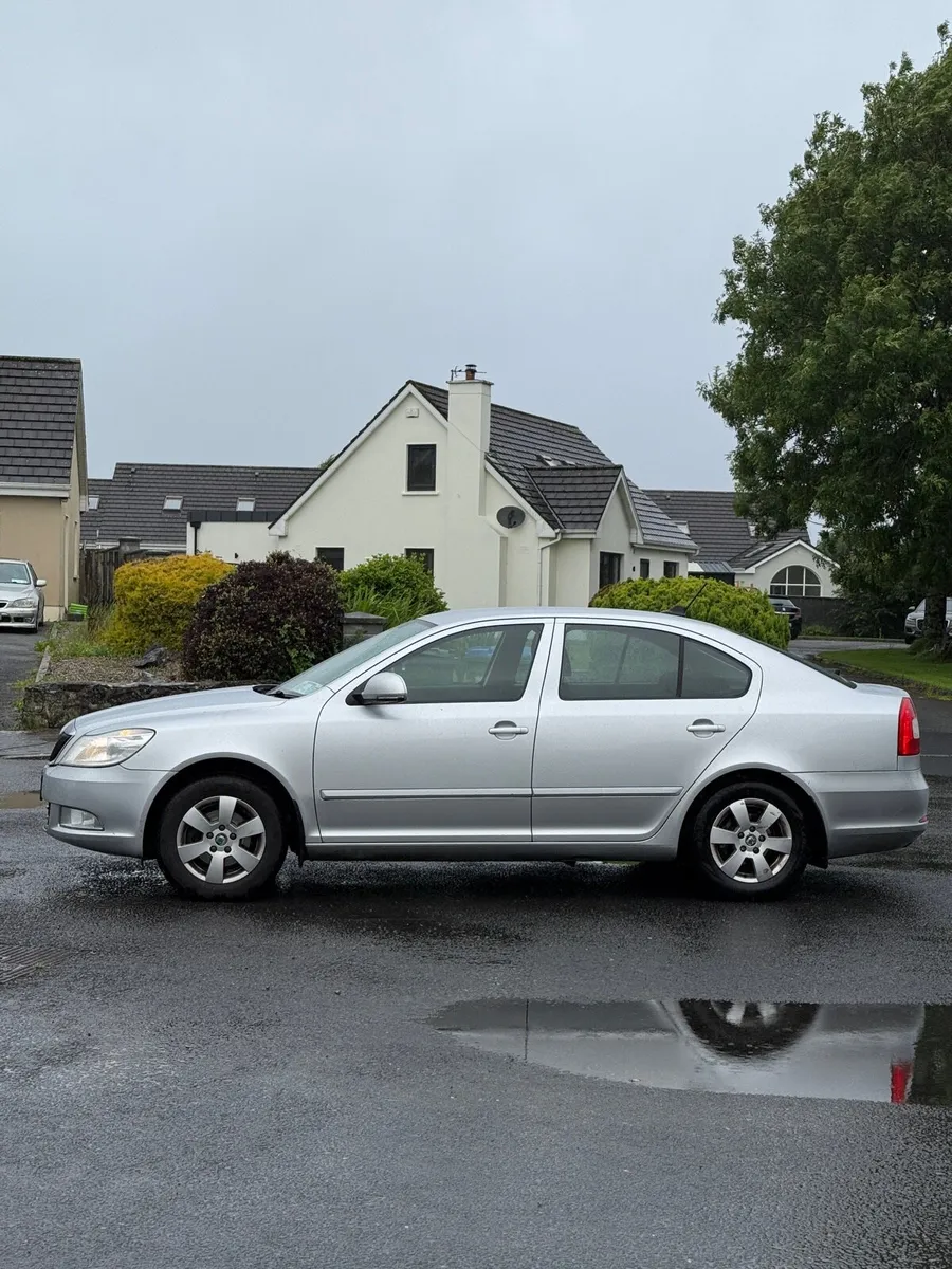 Mint Skoda Octavia Fresh NCT & Taxed - Image 3