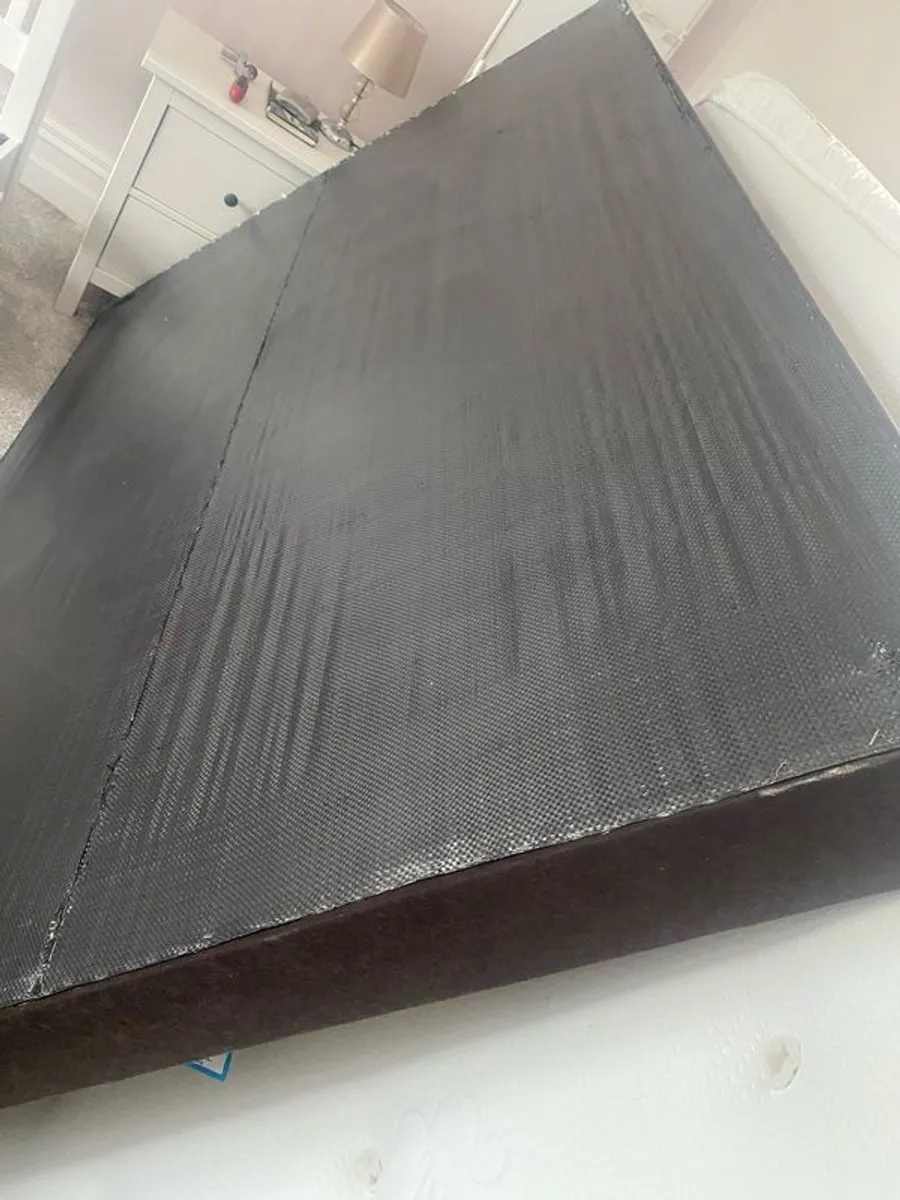bed frame and base - Image 1