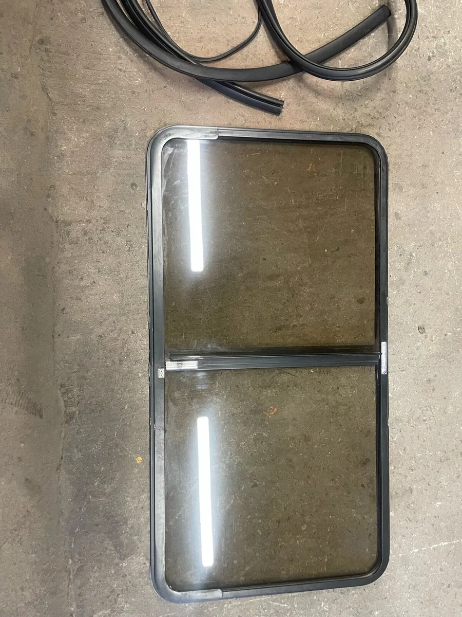 Camper van window - Image 4