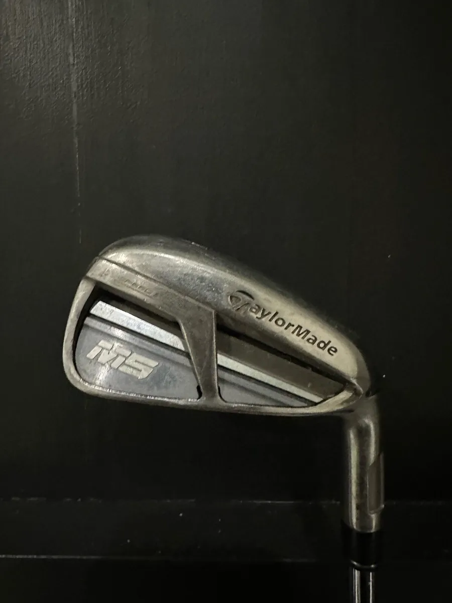 Taylormade M5 Irons 5-PW RH regular steel - Image 2
