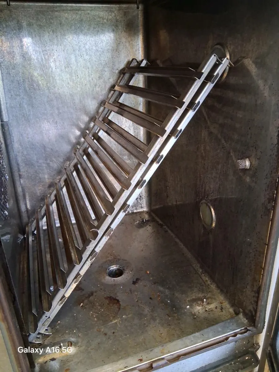 Oven - Image 2